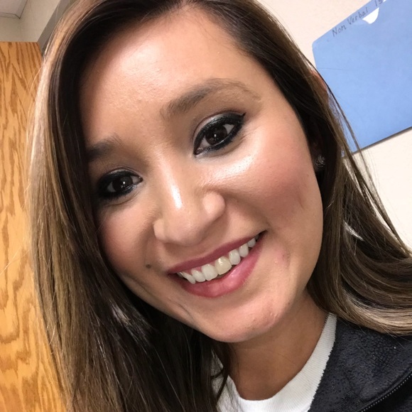 Meet your Posher, Monique - Picture 1 of 1